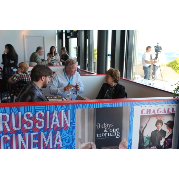 Кинорынок Marche du Film, объединенный стенд российского кино RUSSIAN CINEMA, Данила Верижников и Раиса Фомина (Агентство «Интерсинема»)