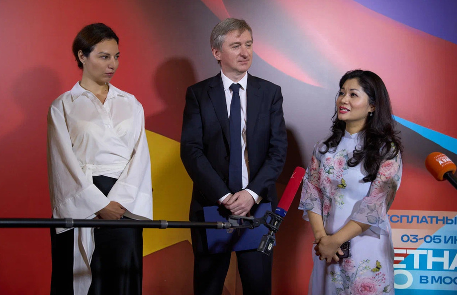 Открытие Фестиваля вьетнамского кино 2024 Открытие Фестиваля вьетнамского кино 2024