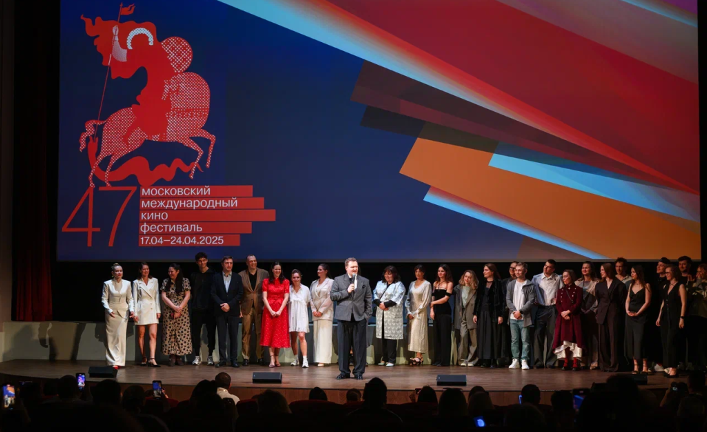 Премьера фильма Мужу привет Премьера фильма Мужу привет