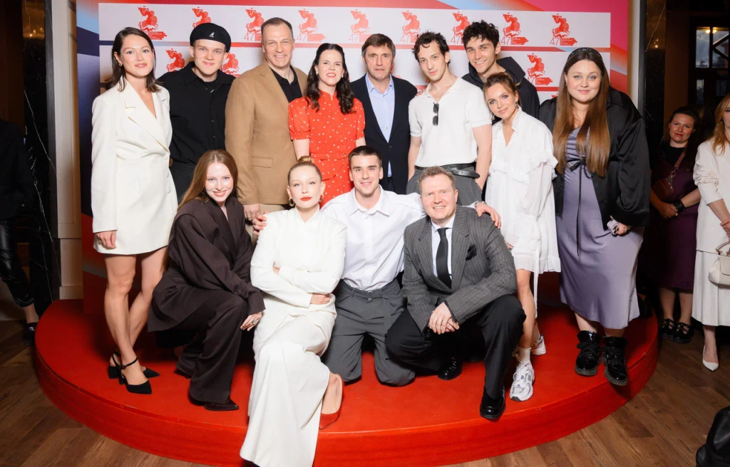 Премьера фильма Мужу привет Премьера фильма Мужу привет